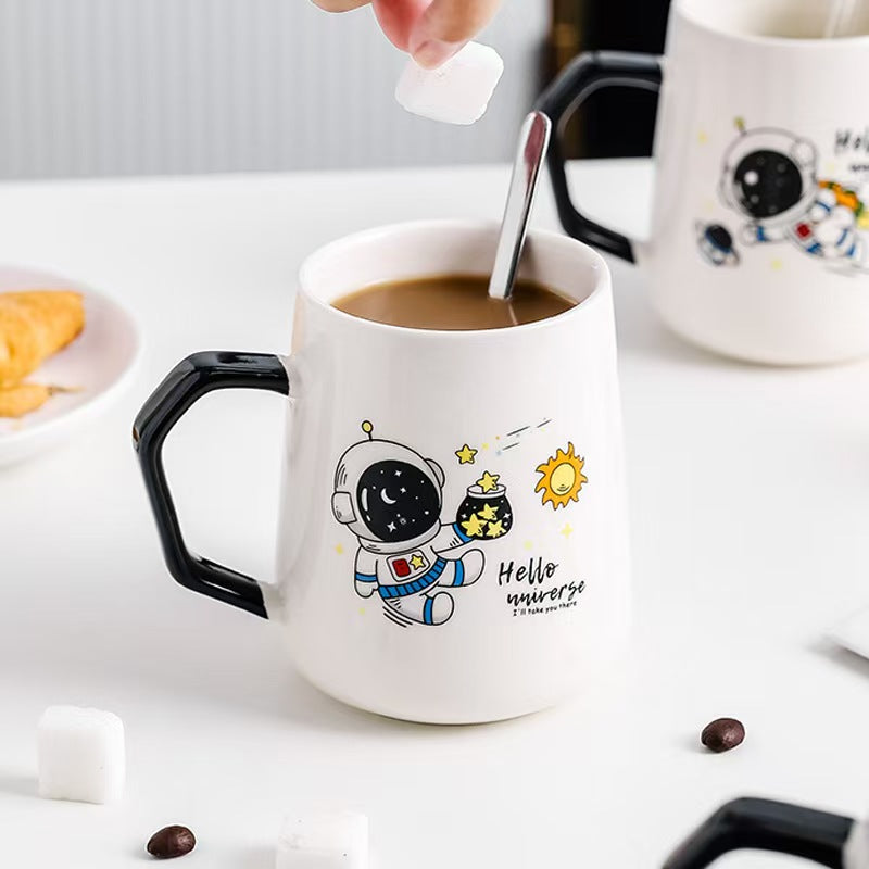 Ceramic Astronaut Mug with cover + spoon+ straw Gift Packing
