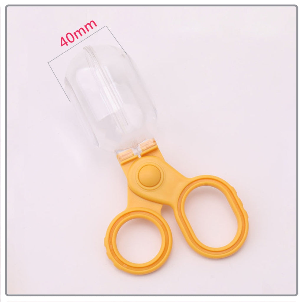 Insect Bug Catcher with Magnifier Random Colour 1 Piece