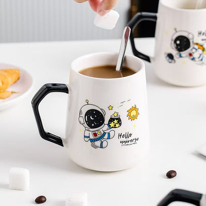 Play N Learn Ceramic Astronaut Mug with Cover, Spoon & Straw | Space Lover Gift Set