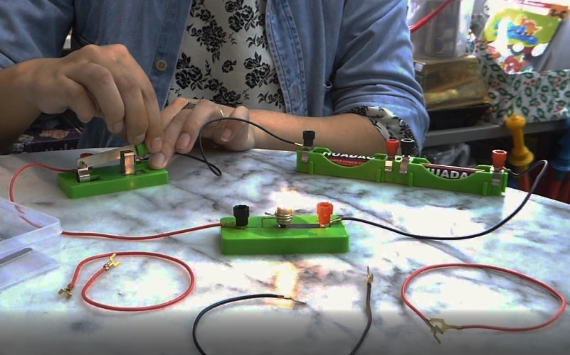 STEM Play N Learn 6 Experiments on Electrical Systems Teaching Resource Learning Kit