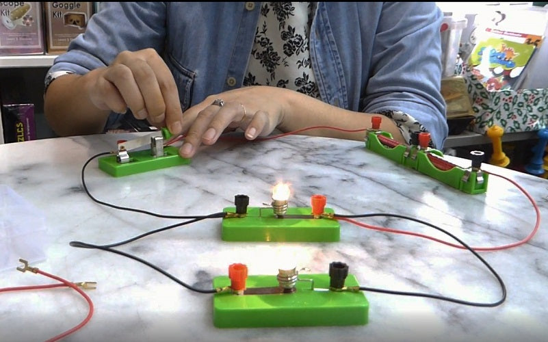 STEM Play N Learn 6 Experiments on Electrical Systems Teaching Resource Learning Kit