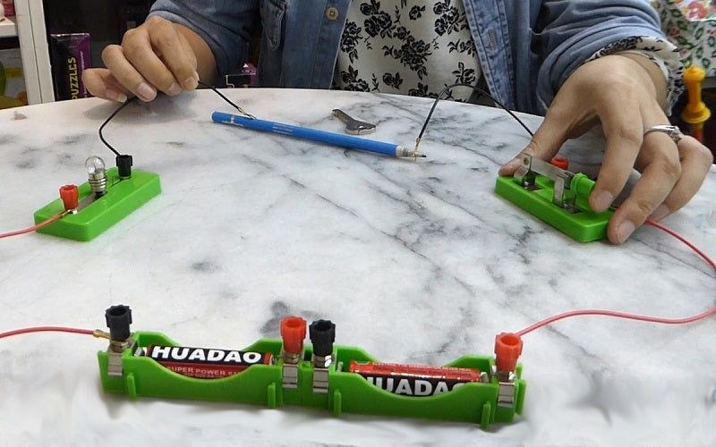 STEM Play N Learn 6 Experiments on Electrical Systems Teaching Resource Learning Kit
