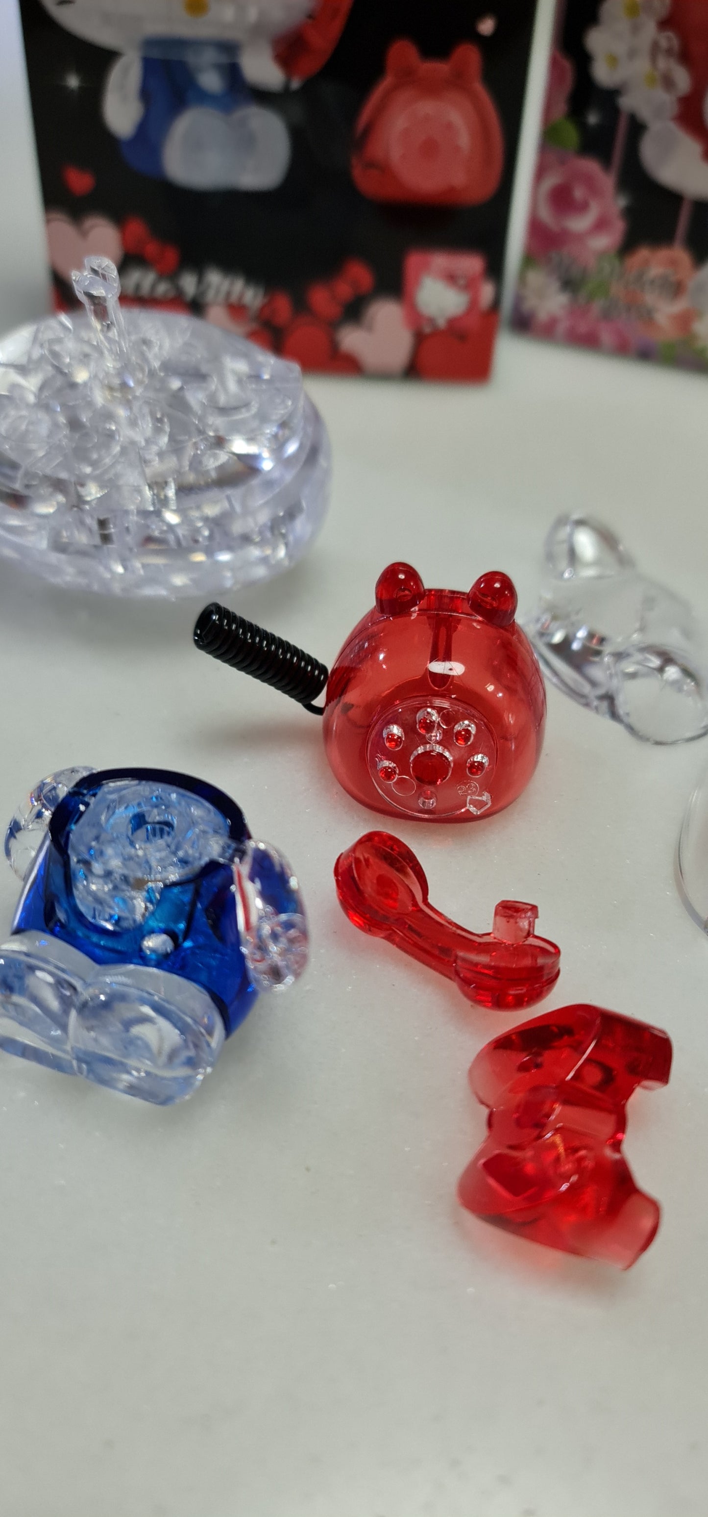 Sanrio Jigsaw Puzzle Play N Learn 3D Crystal Puzzle Hello Kitty on the Phone